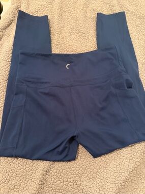 Navy zyia leggings